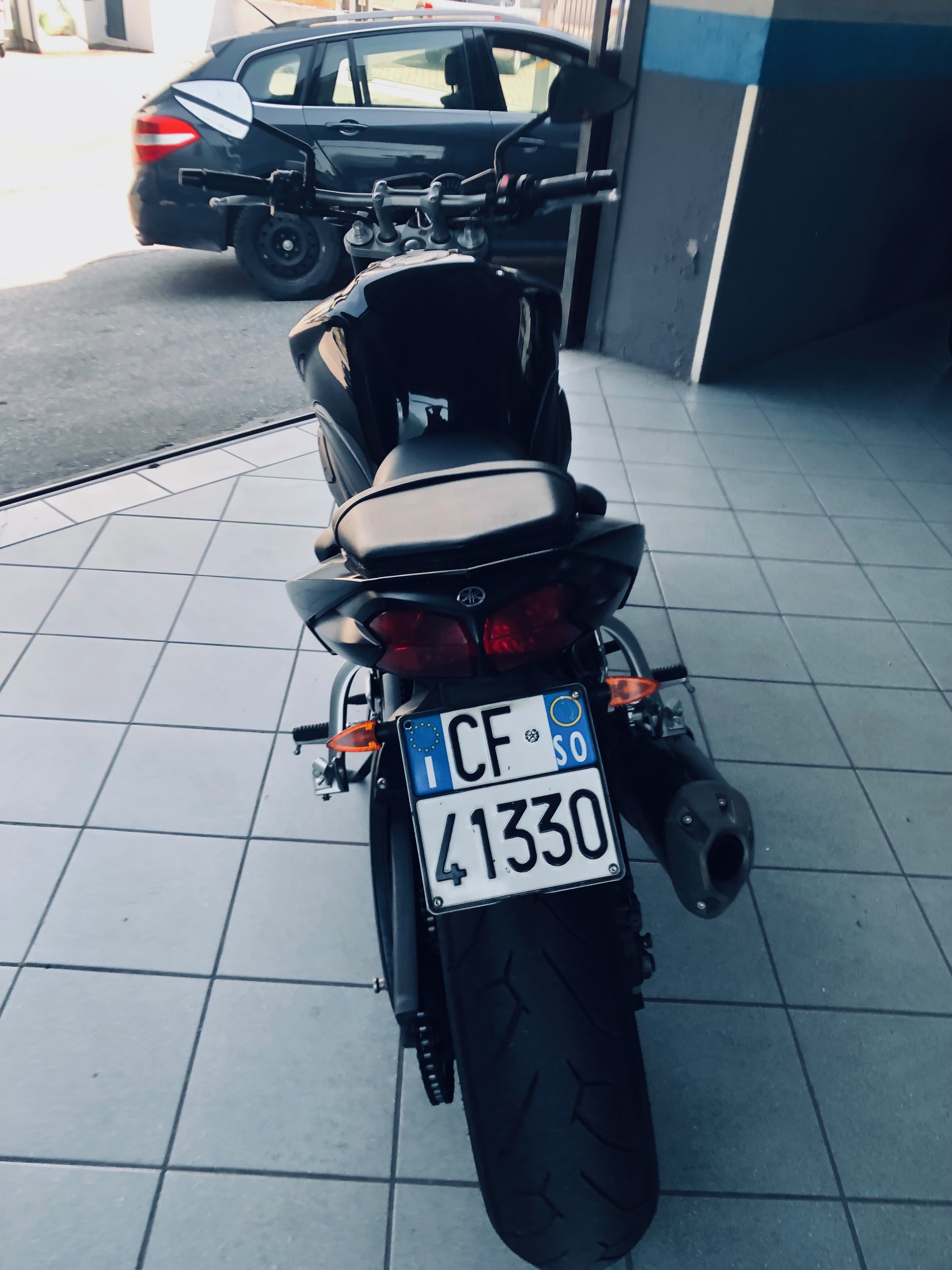 YAMAHA FZ1