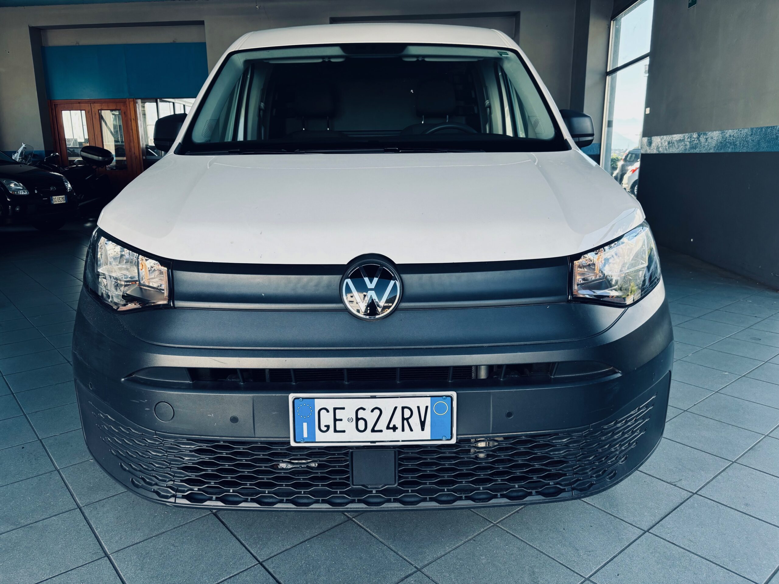 VW Caddy 2.0 tdi 102cv  ( euro6 )